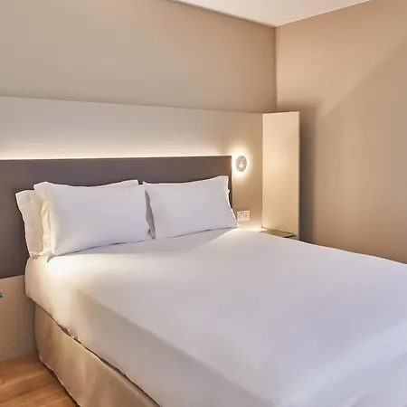 Silken Reino De Aragon Hotell