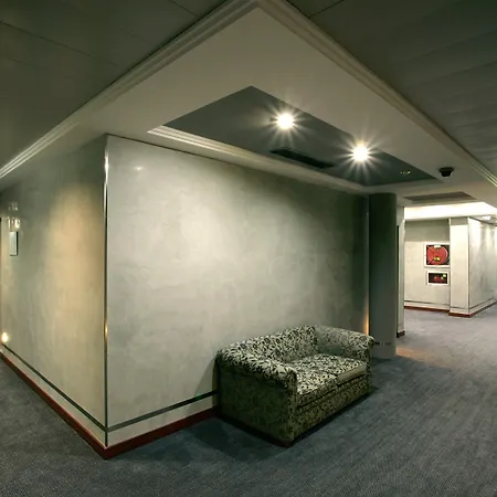 Silken Reino De Aragon Hotell 4*